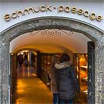 Schmuck Passage